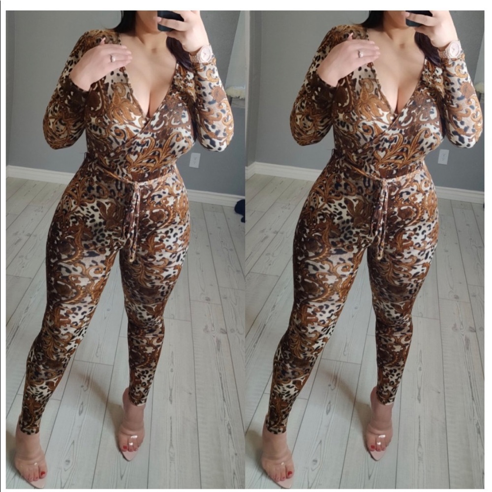 Jumpsuit 🔥